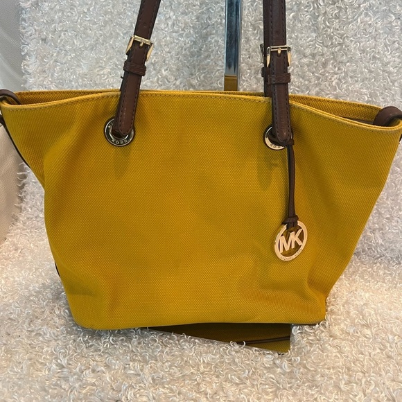 Michael Kors Yellow Saffiano Tote Shoulder Bag - Picture 1 of 16